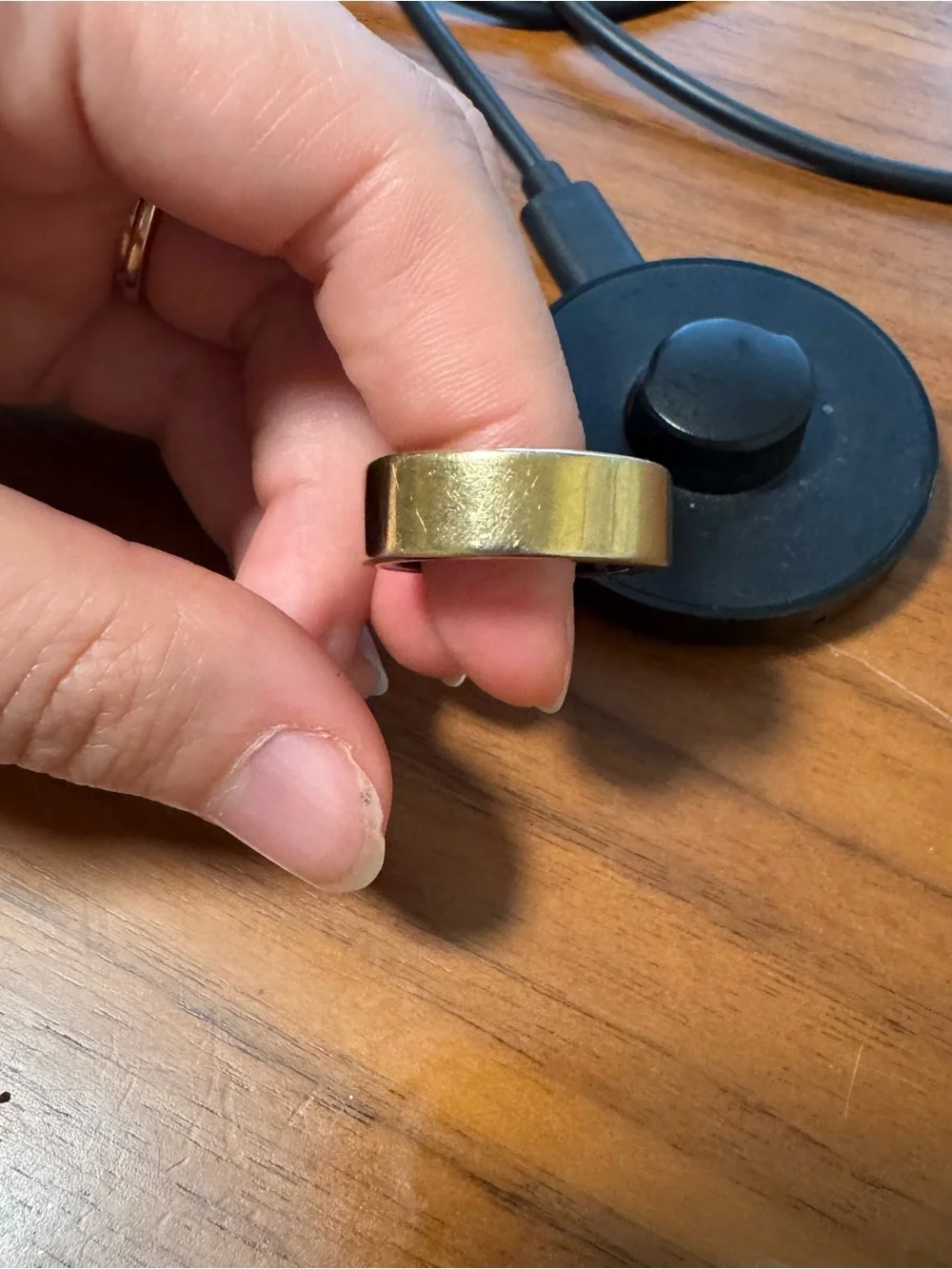 Oura Ring Heritage Gold Generation 3 size 9 with charger
